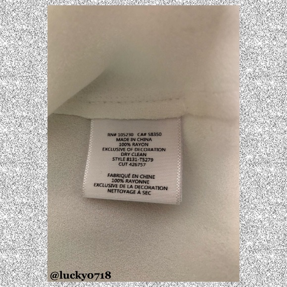 Joie White Annis Pintuck Back Keyhole Top Sz S - Picture 8 of 8